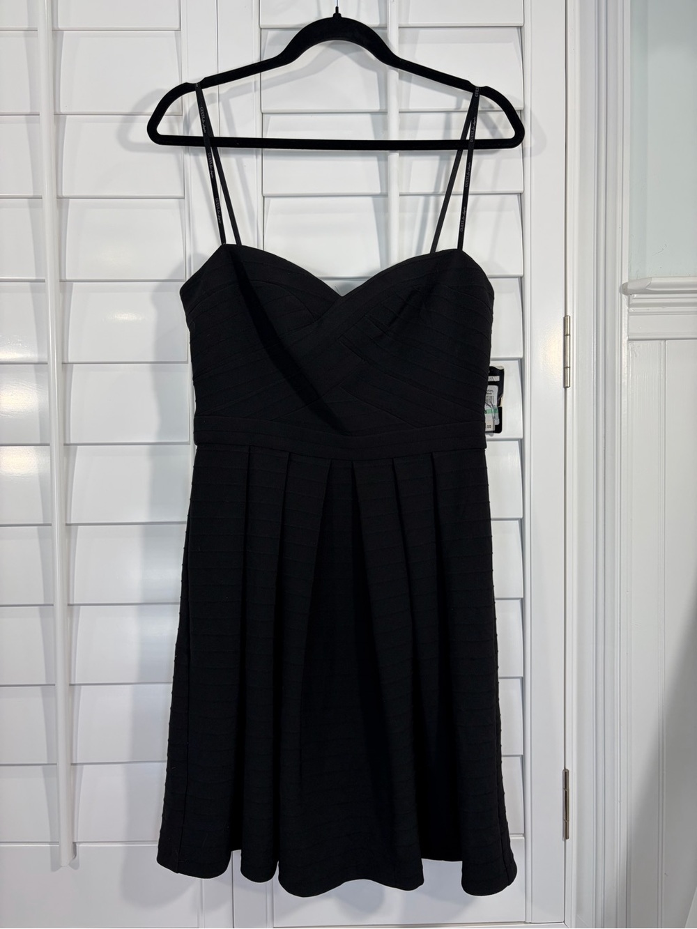 NWT Guess Strapless Black Pleated Fit-and-Flare Dress (8) - Picture 2 of 9